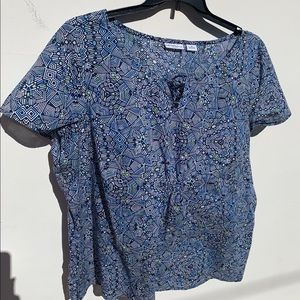 Blue pattern 3X Liz Claiborne cotton top w/ruching
